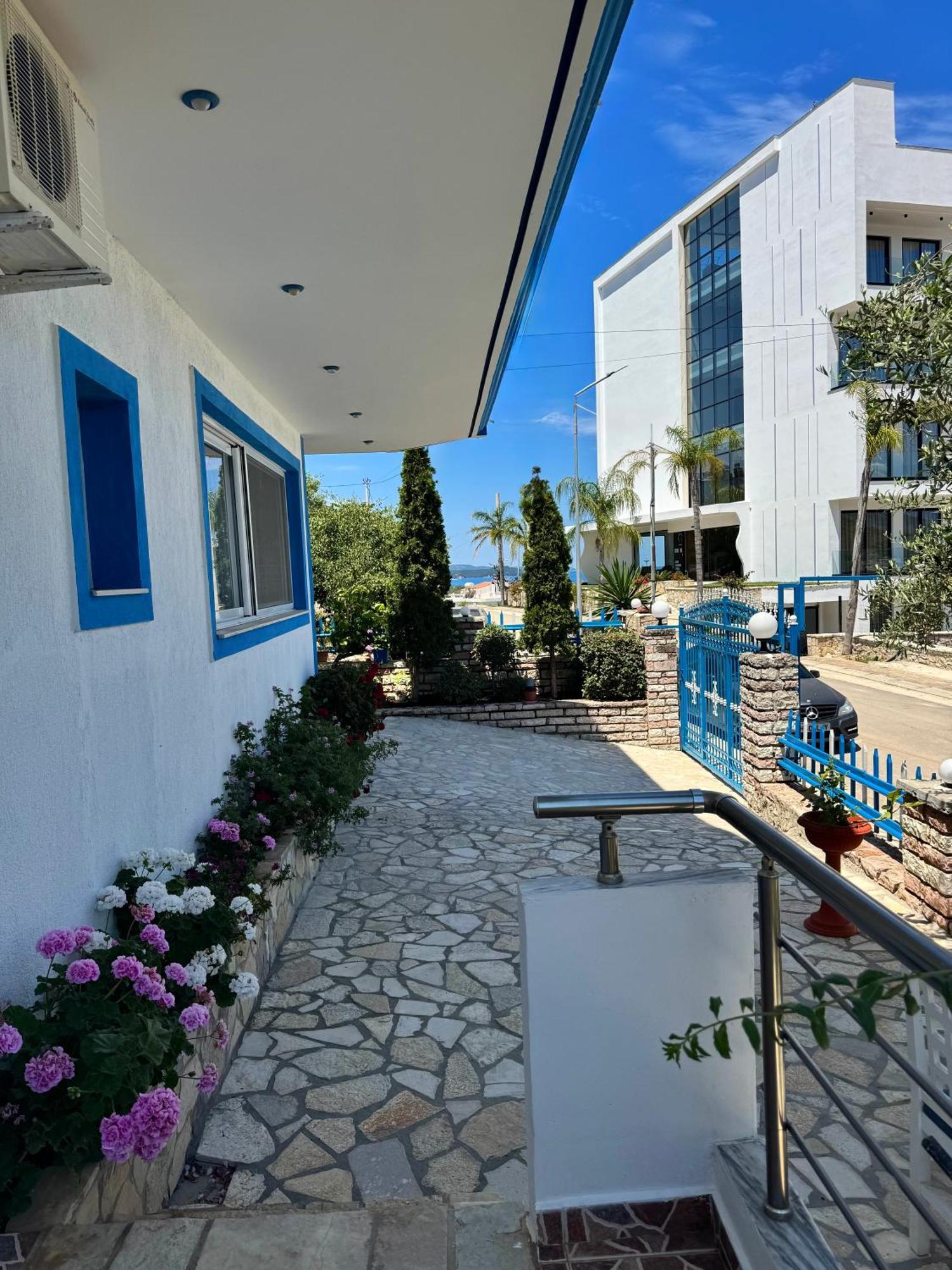 Villa Villa Dinael *